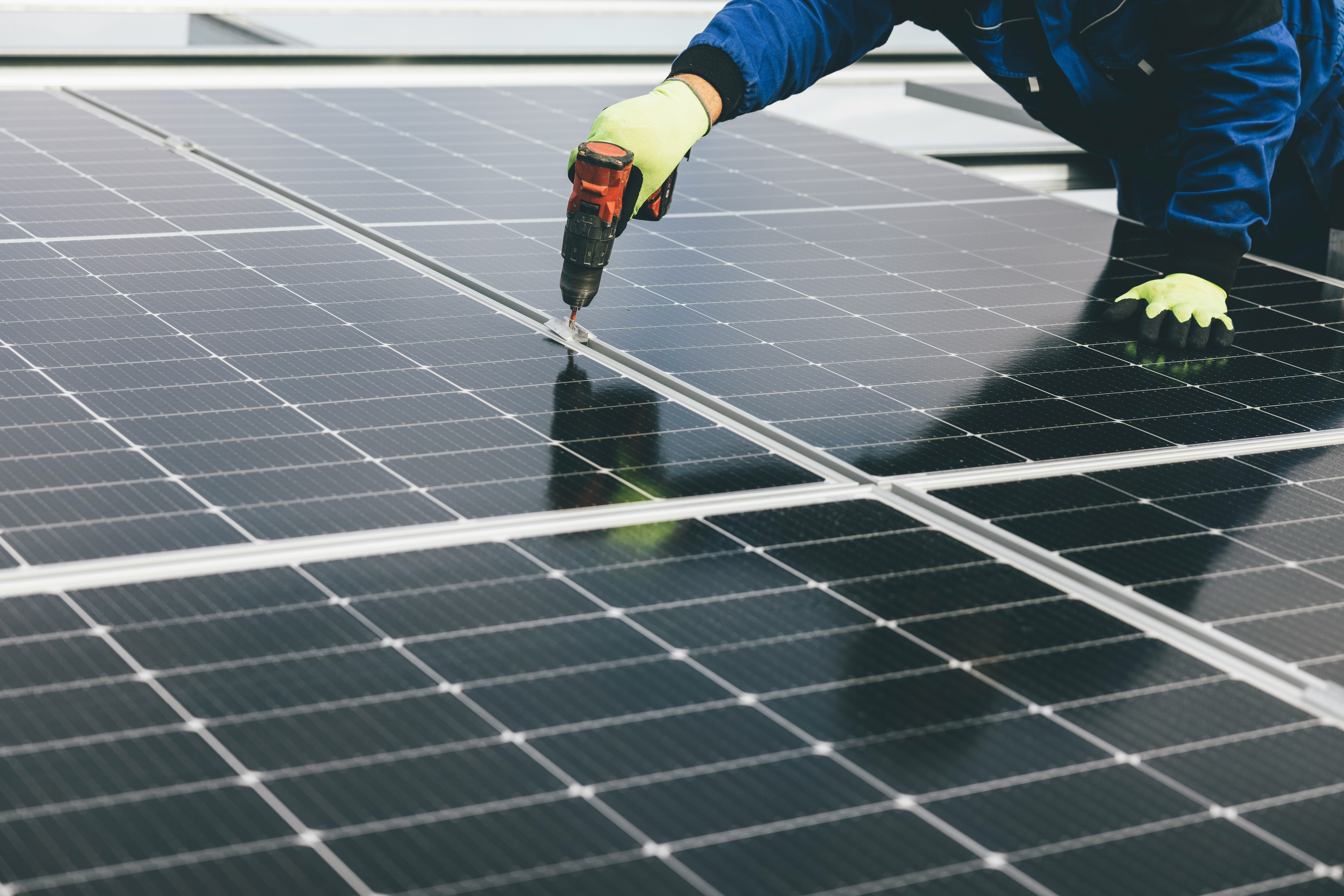 Aerial solar installation